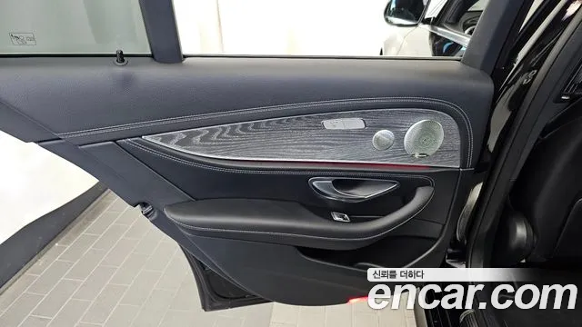 Mercedes-Benz E-Class W213 — Фото автомобиля 14