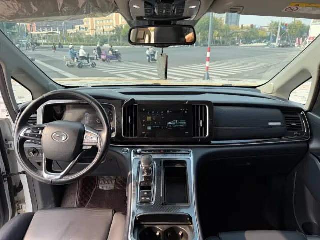 GAC Trumpchi M8 — Фото автомобиля 5