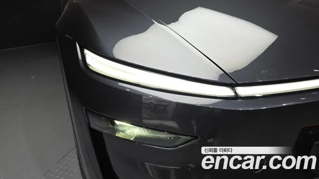 Tesla Model Y — Фото автомобиля 7