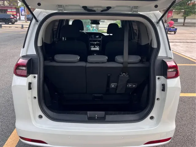 GAC Trumpchi M6 — Фото автомобиля 18
