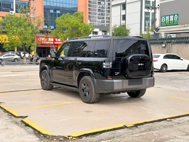 BYD FangChengBao Titanium 7 — Фото автомобиля 10