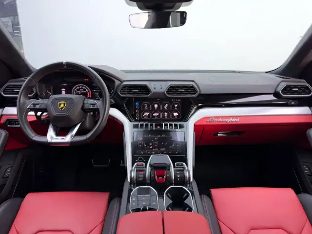 Lamborghini Urus — Фото автомобиля 23