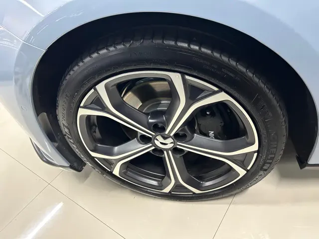 Nio ET5 Touring — Фото автомобиля 18