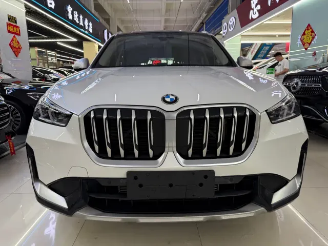 BMW X1 — Фото автомобиля 2