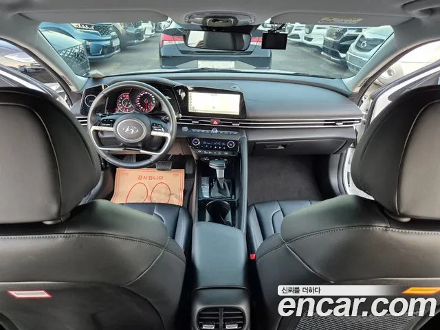 Hyundai AVANTE Avante (CN7) — Фото автомобиля 14