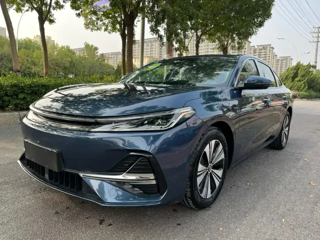 Фотография автомобиля — Geely Galaxy A7