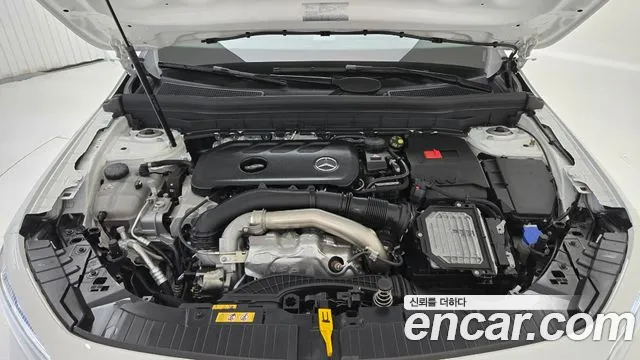 Mercedes-Benz GLB-Class — Фото автомобиля 6