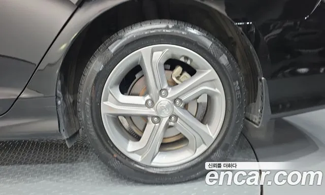 Hyundai Sonata New Rise — Фото автомобиля 6