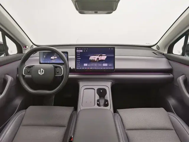 Leapmotor C10 — Фото автомобиля 5