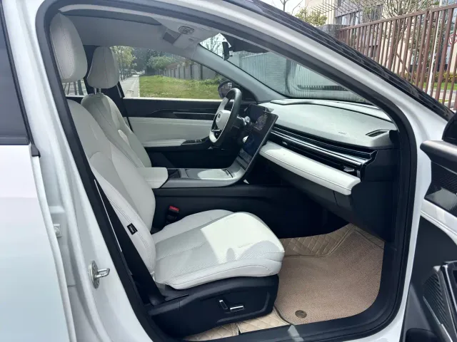 Geely Galaxy L6 — Фото автомобиля 7