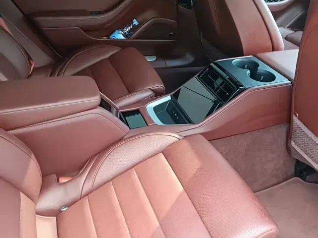 Porsche Panamera — Фото автомобиля 8