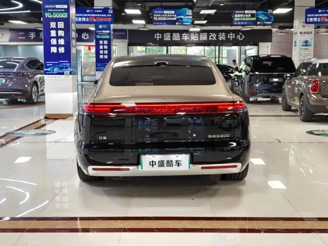 Zunjie Zunjie S800 2025 Model Extended Range Starlight Executive Edition 4-seater — Фото автомобиля 4