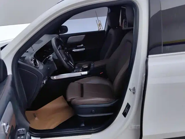 Mercedes-Benz GLB-Class — Фото автомобиля 9