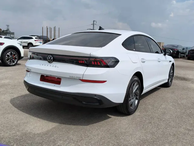 Volkswagen Lamando — Фото автомобиля 5