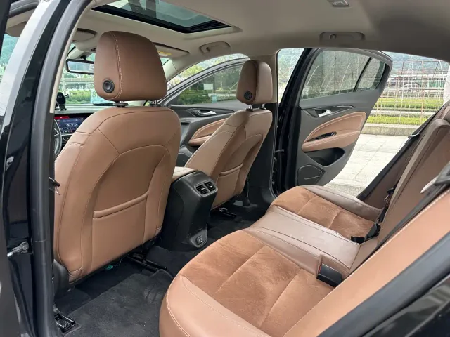 Buick Regal — Фото автомобиля 8