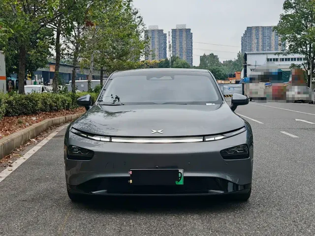 Xpeng P7 — Фото автомобиля 2