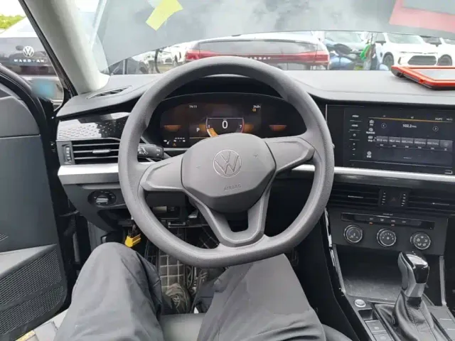 Volkswagen Passat — Фото автомобиля 10