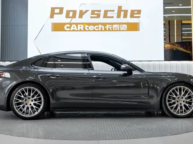 Porsche Panamera — Фото автомобиля 4