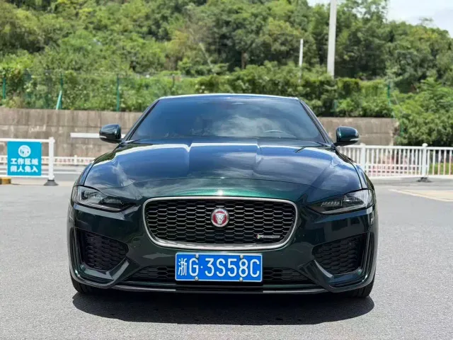 Jaguar XEL — Фото автомобиля 2