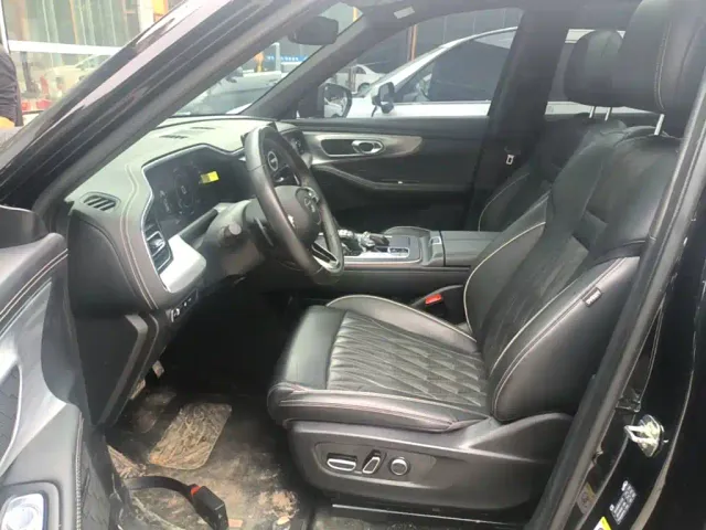 GAC Trumpchi GS8 — Фото автомобиля 14