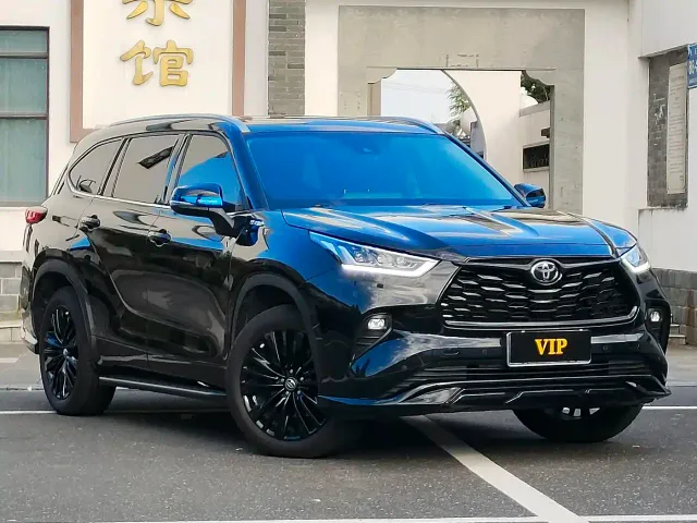 Toyota Highlander — Фото автомобиля 3
