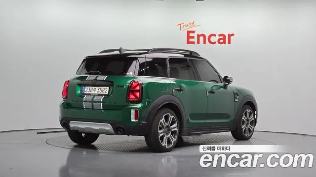 MINI Countryman — Фото автомобиля 2