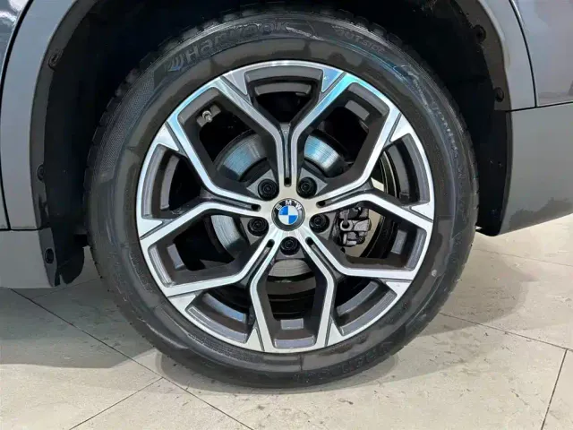 BMW X1 — Фото автомобиля 4