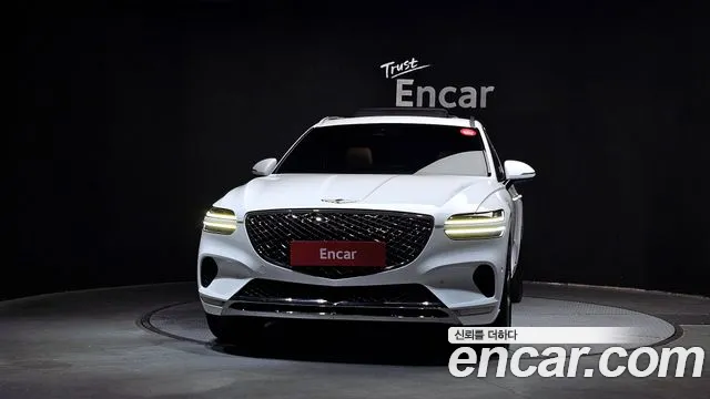 Genesis GV70 2.5T Бензин 2WD — Фото автомобиля 3