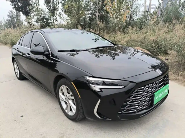 Buick Regal — Фото автомобиля 3