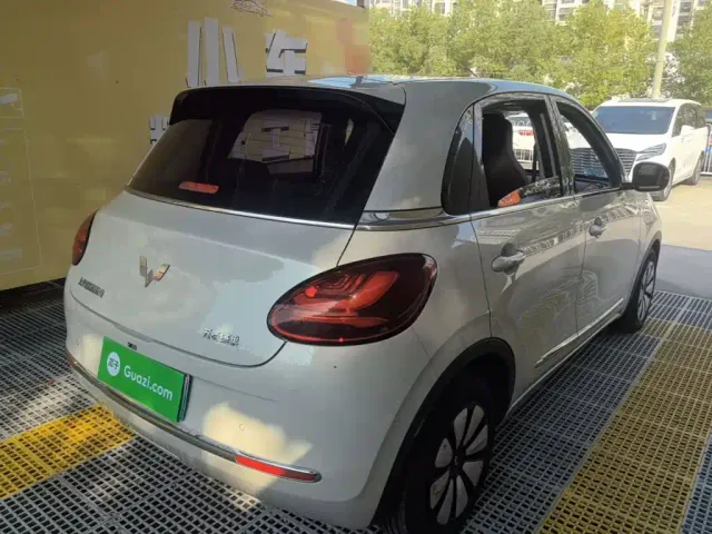 Wuling Bingo — Фото автомобиля 6