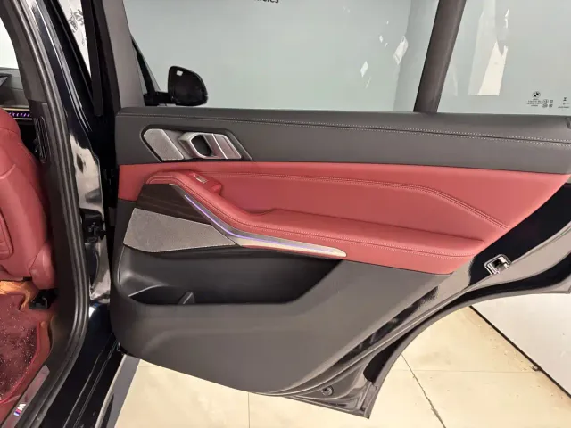 BMW X5 — Фото автомобиля 24