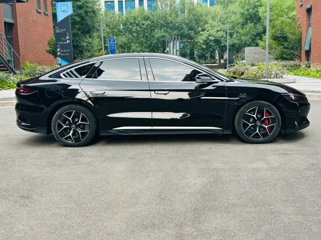 BYD Han — Фото автомобиля 4