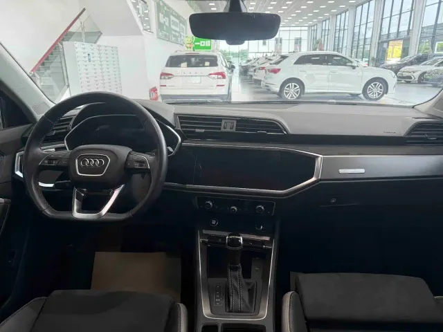 Audi Q3 — Фото автомобиля 22
