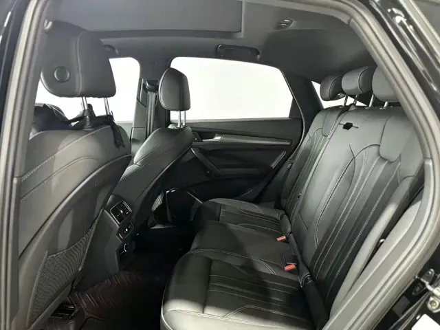 Audi Q5L Sportback — Фото автомобиля 6