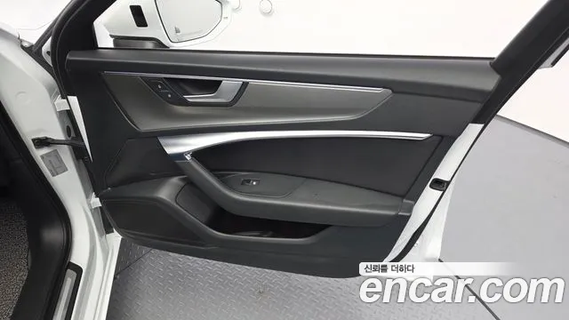Audi A6 C8 — Фото автомобиля 12
