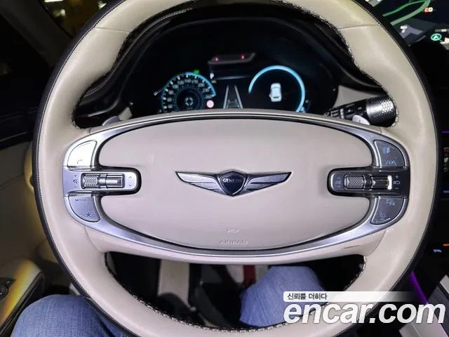 Genesis GV70 — Фото автомобиля 10