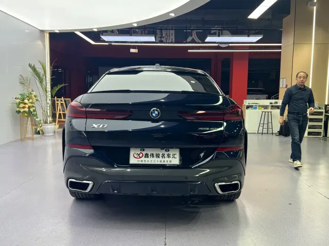 BMW X6 — Фото автомобиля 15