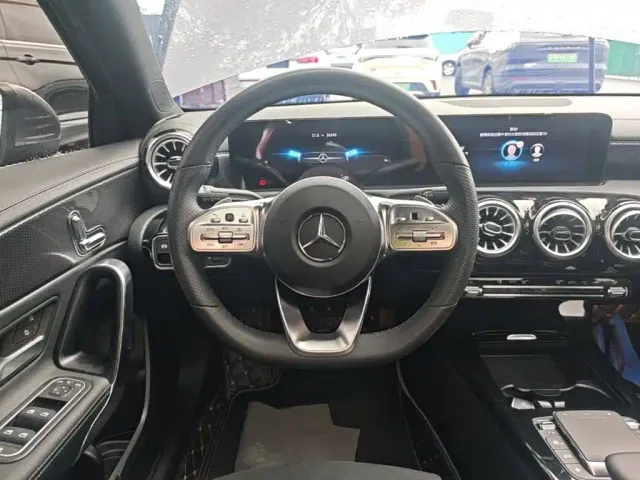 Mercedes-Benz A-Class — Фото автомобиля 10