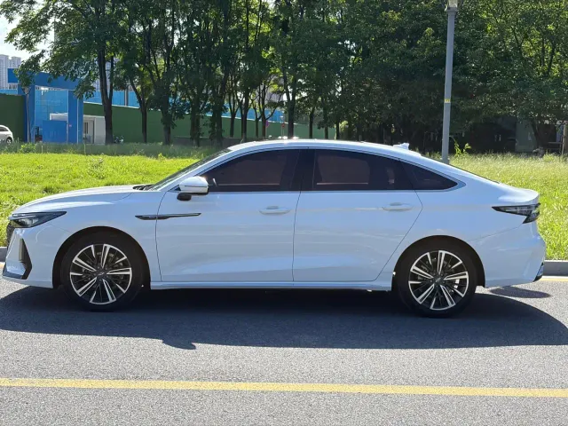 Chery Arrizo 8 — Фото автомобиля 8