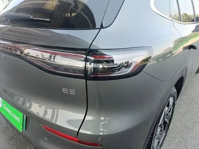 Geely Galaxy E5 — Фото автомобиля 7
