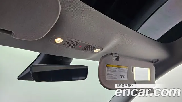 Tesla Model 3 — Фото автомобиля 17