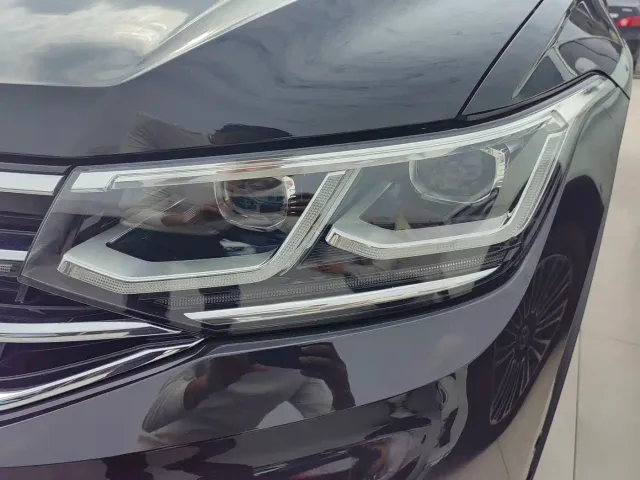 Volkswagen Tiguan L — Фото автомобиля 13