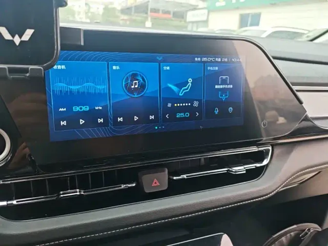 Wuling Victory — Фото автомобиля 12