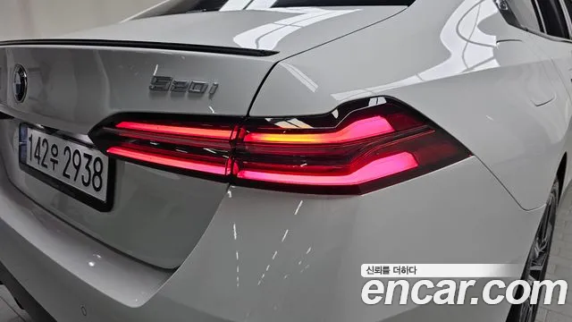 BMW 5 Series G60 — Фото автомобиля 8