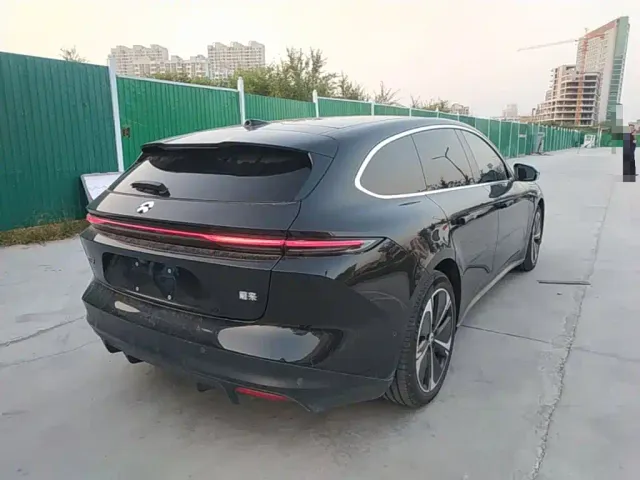 Nio ET5 Touring — Фото автомобиля 6