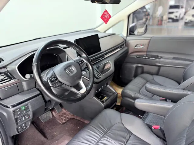 Honda Odyssey — Фото автомобиля 7