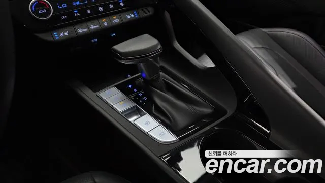 Hyundai AVANTE Новый Avante (CN7) — Фото автомобиля 9