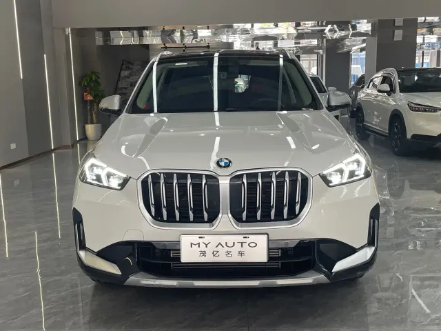 BMW X1 — Фото автомобиля 2
