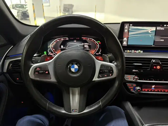 BMW 5 Series — Фото автомобиля 9