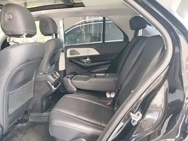 Mercedes-Benz GLE-Class — Фото автомобиля 16